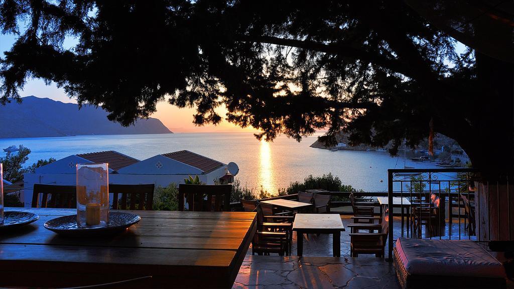 Niriides Hotel Apartments Symi Exterior foto